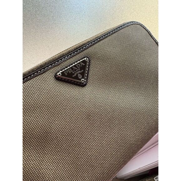 COPY - Prada Wallet Brown Fabric Leather Zip Bifold Card Holder Rectangle Y2k C… - Picture 12 of 16